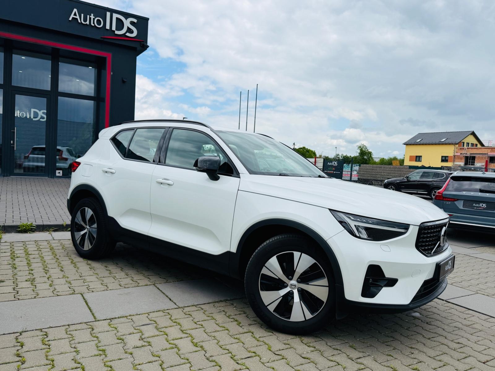Volvo XC40 Plus Dark 2WD/Navi/Harman-Kardon