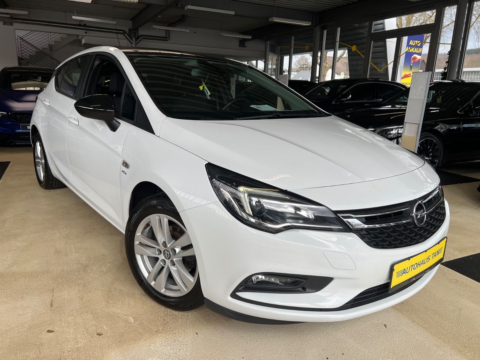 Fahrzeugabbildung Opel Astra K Lim. 5-trg. Active Start/Stop
