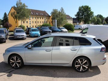 Volkswagen Golf VIII Variant 1.5 eTSI Style DSG Matrix LED