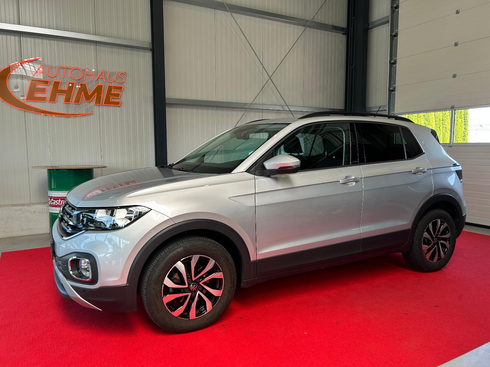 Volkswagen T-CROSS Active 1.0 TSI DSG *ACC*NAV*SHZ*ALU*