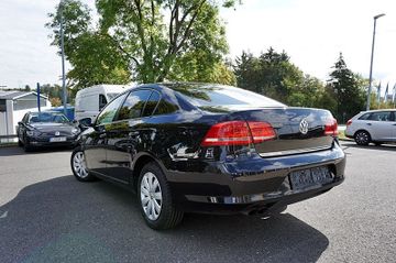 Volkswagen Passat - 6