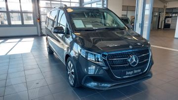 Mercedes V 220 - 2