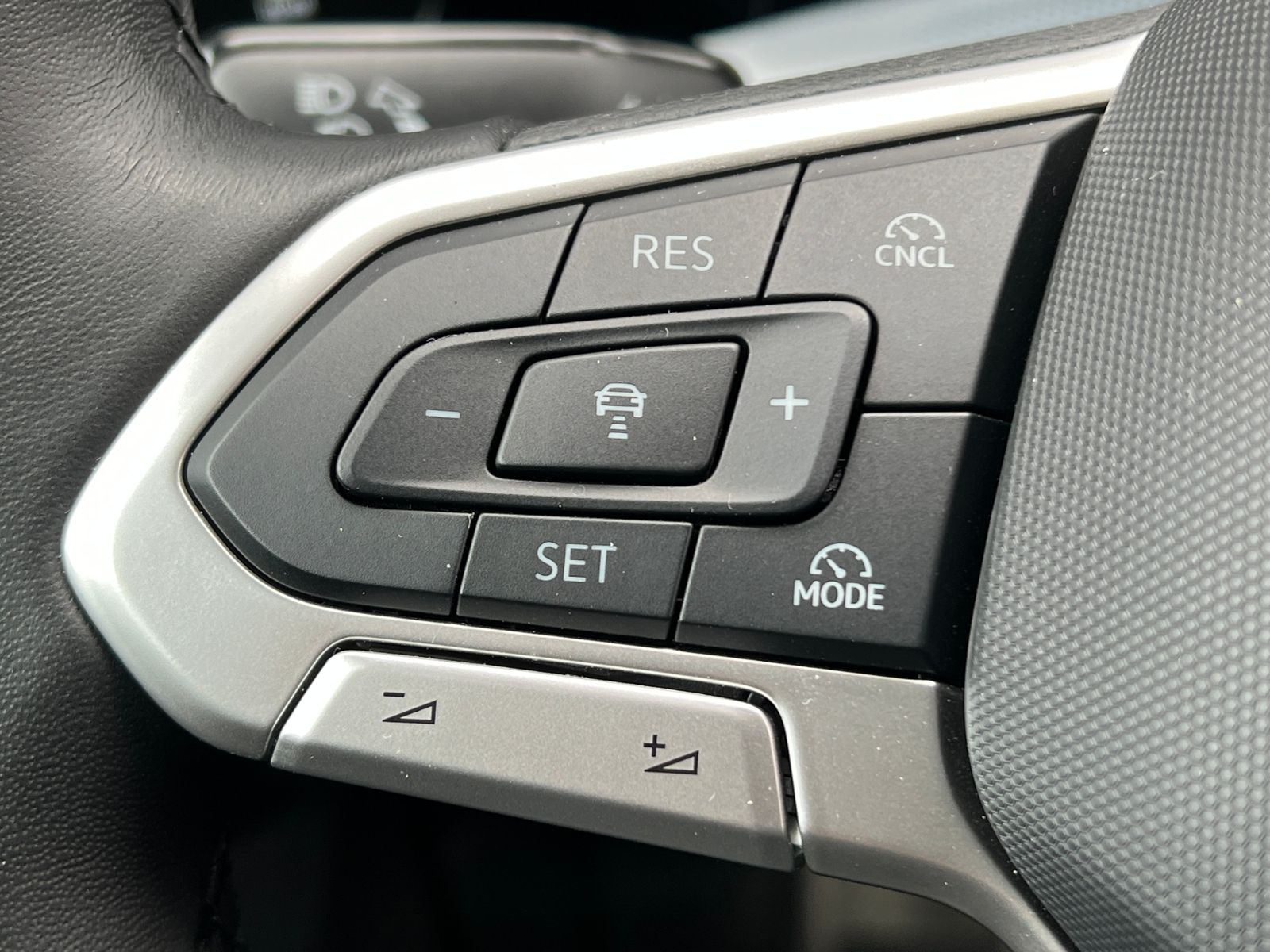 Fahrzeugabbildung Volkswagen Golf VIII GOAL 1.5 TSI *LED, App-Connect, 16'-LM
