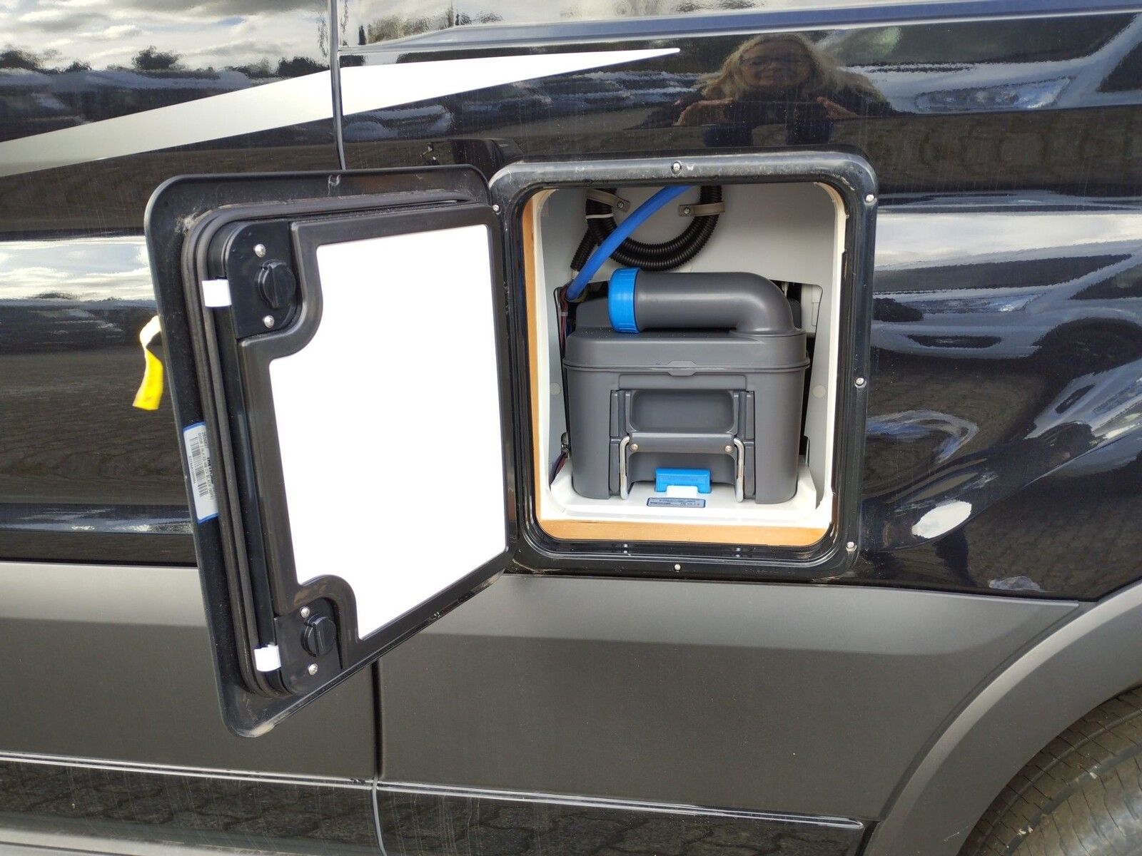 Fahrzeugabbildung Karmann Dexter 4x4 DE 560 AW Rückfahrkamera