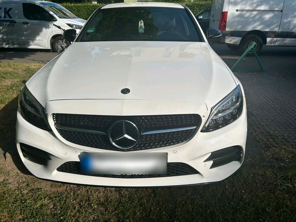 Image of Mercedes-Benz C 180