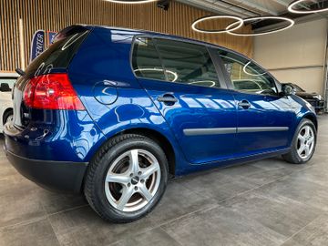 MYAUTOCENTER – Gebraucht- und Jahreswagen mit Werkstattservice in Pfaffenhofen Volkswagen Golf V Lim. Trendline *TÜV*Klima*