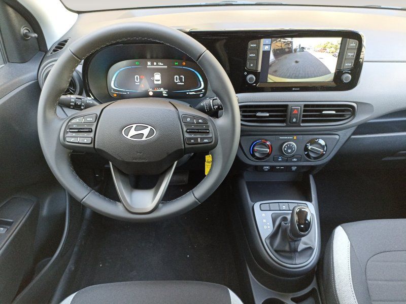 Fahrzeugabbildung Hyundai i10 1.2 Trend Automatik