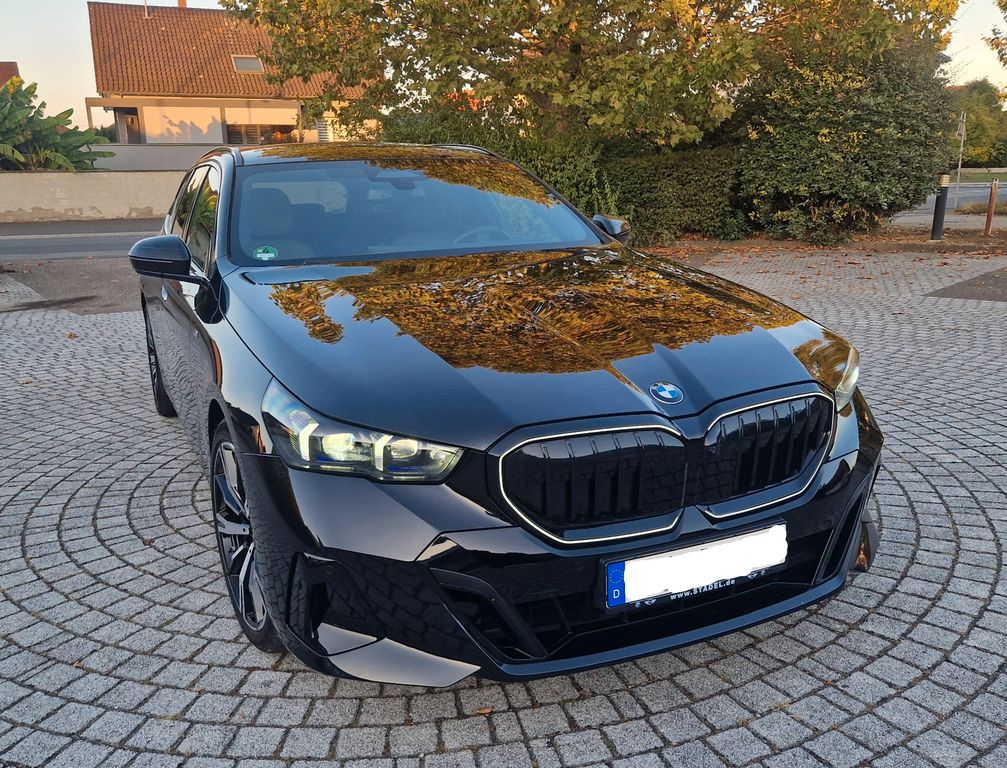 Image of BMW 540