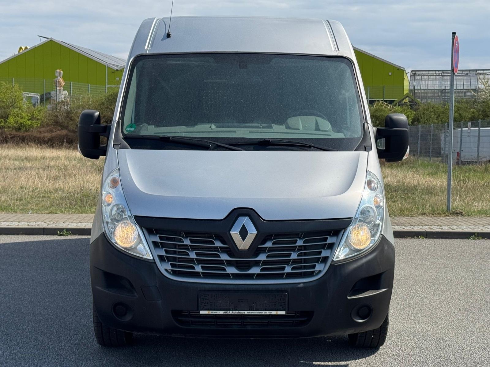 Renault Master 2.3 dCi Lang 170 Rampe Behindertengerecht