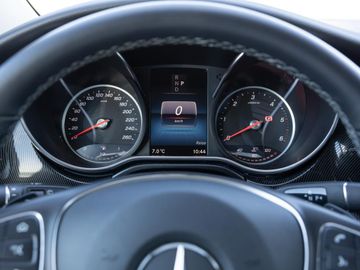 Mercedes V 250 - 12