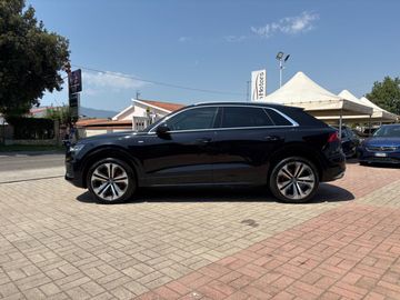 Audi Q8 - 4