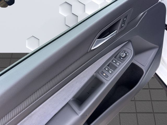 Golf Variant 1.5 R-Line eTSi DSG 96kW AHZV LED P