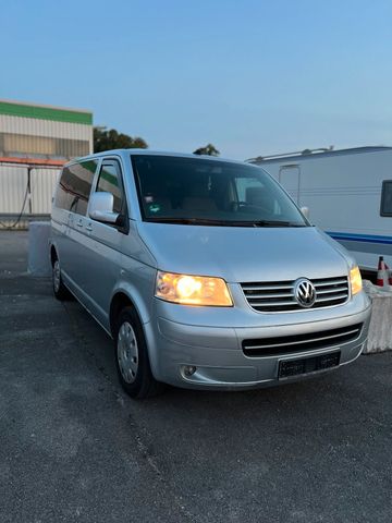 Volkswagen T5 Caravelle 2.5Tdi 131 Ps (TÜV NEU)