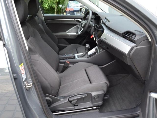 Q3 35 TFSI S-tronic Advanced AHK/LED/NAVI/ACC/VI