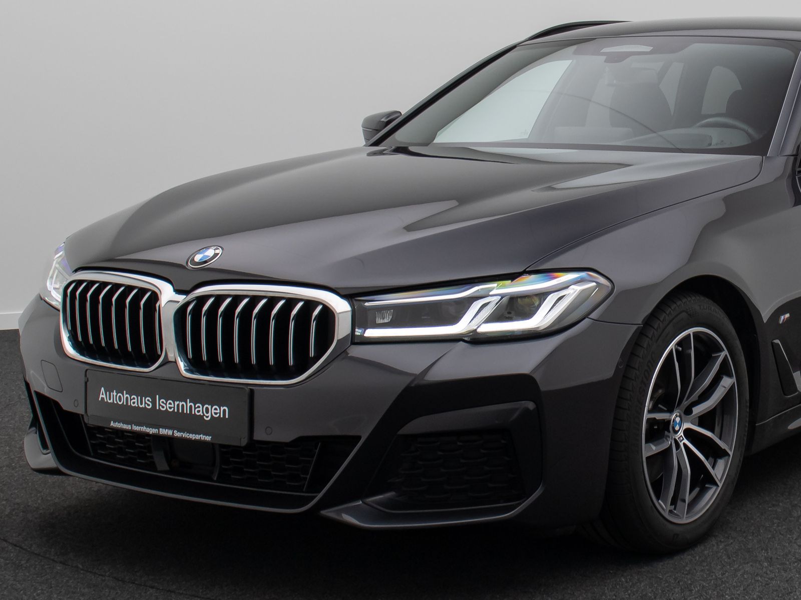 Fahrzeugabbildung BMW 520d M Sport Laser AHK HUD DAB Kamera Komfort