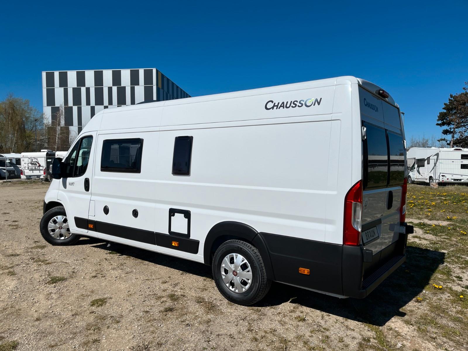 Chausson V697 First Line 140PS Connect Paket Radio Kamera