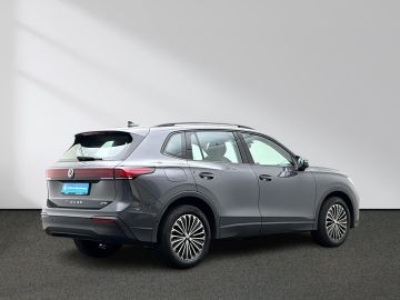 Volkswagen Tiguan - 4