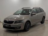 Skoda Octavia Combi 1.8 TSI DSG Elegance 1-Hand - Skoda Octavia Gebrauchtwagen in Hamburg