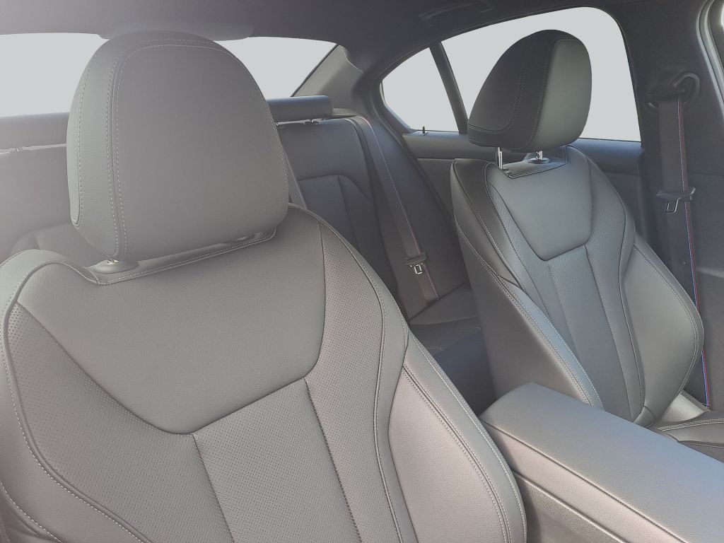 BMW 330 - Bild 14