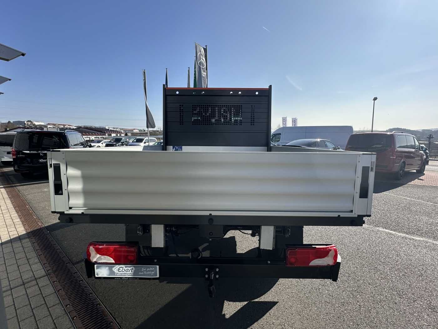 Fahrzeugabbildung Mercedes-Benz Sprinter 319 CDI DoKa 3665 4x4 Klima AHK LED