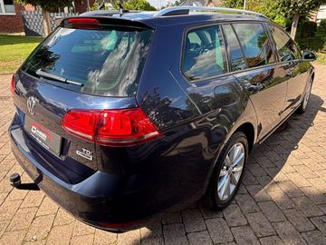 Volkswagen Golf - 5