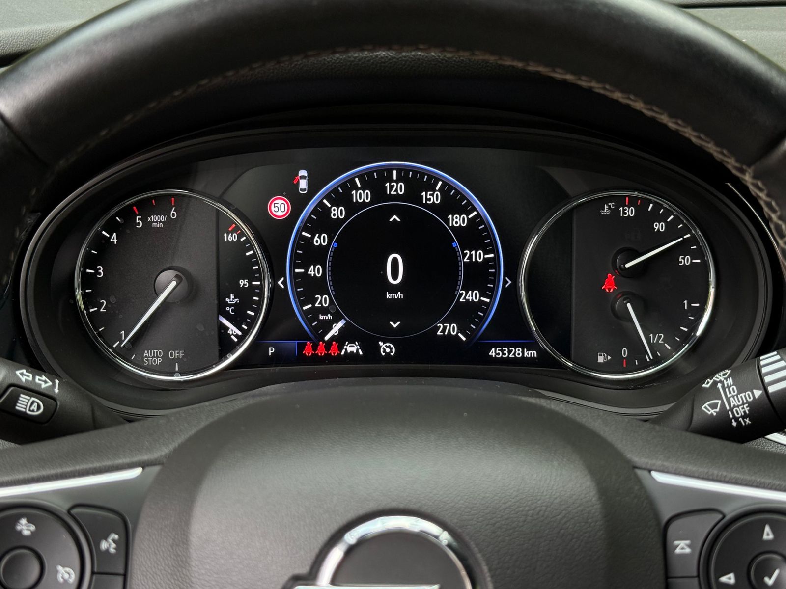 Fahrzeugabbildung Opel Insignia 2.0CDTI Aut. Elegance ILUX+NAV+KAM+CARP