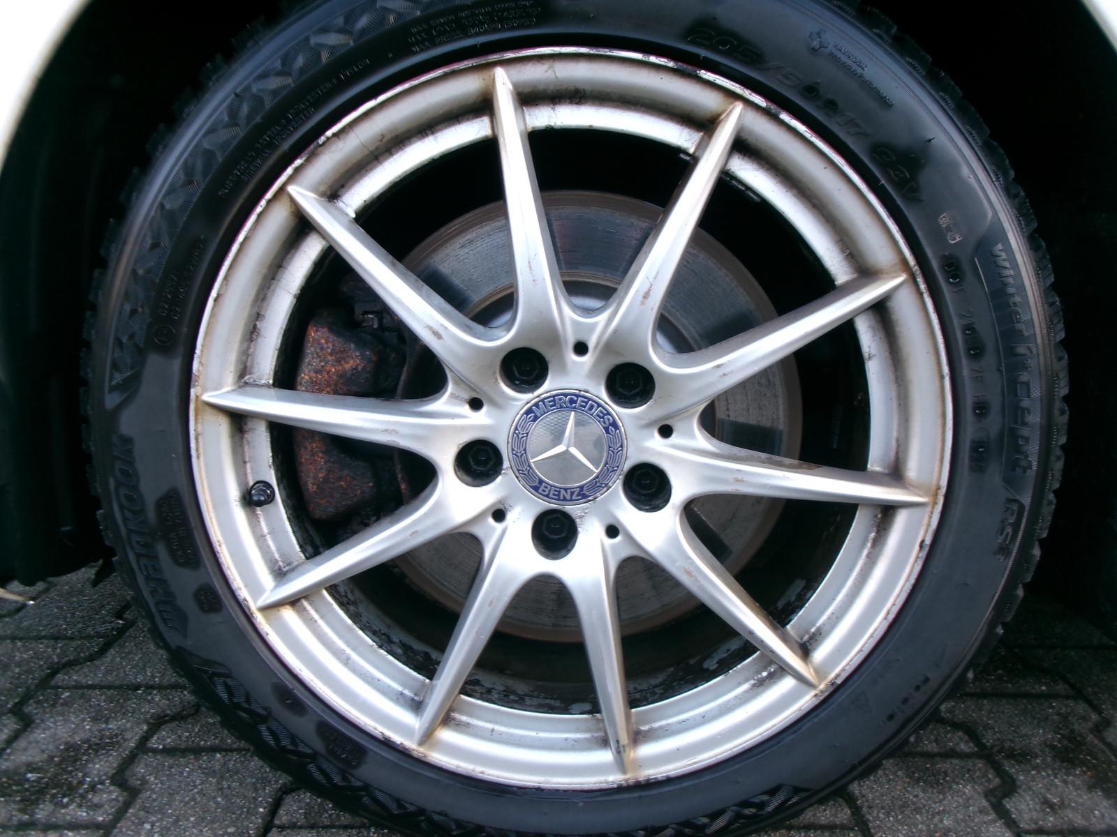 Mercedes-Benz A 250 4MATIC Urban 7G-DCT*Sitzheiz.*Navi*