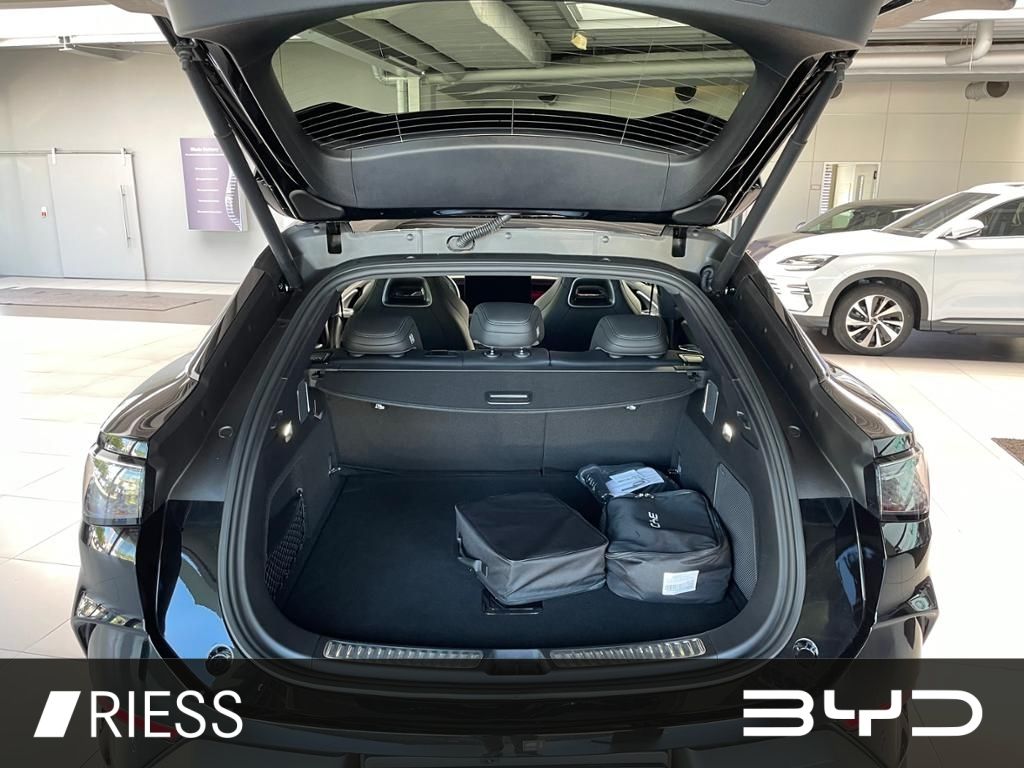 BYD SEALION 7