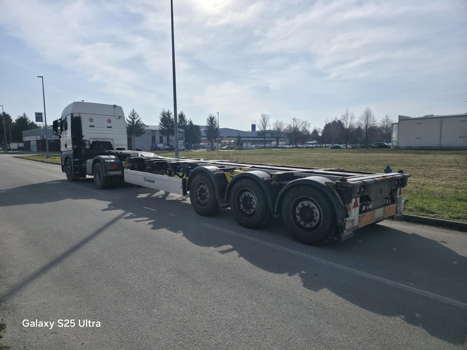 Krone SDC, 20-45ft, Liftachse, Heckausschub