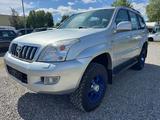 Toyota Land Cruiser 3.0 D-4D Travel * AHK * Klimaaut - Toyota Land Cruiser mit Diesel-Antrieb: Geländewagen, 3.0