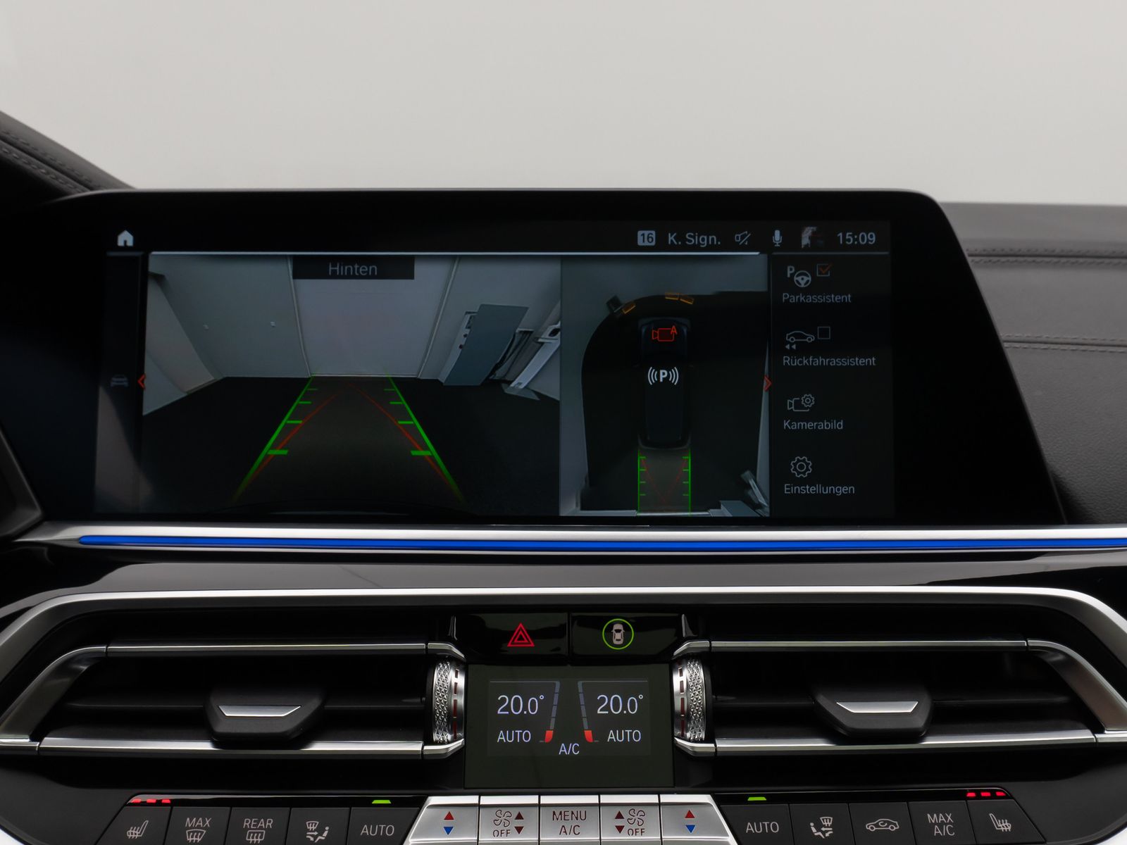 Fahrzeugabbildung BMW X5 xD30d M Sport Panorama 360°Laser HUD DAB HiFi