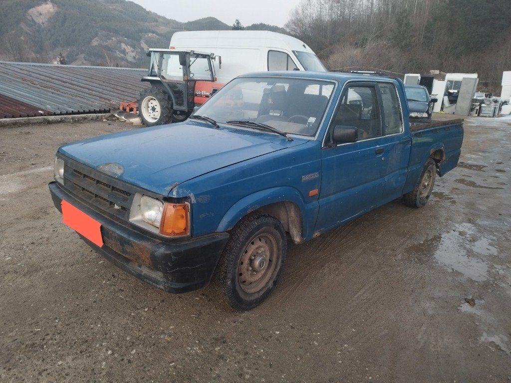 Mazda B2000