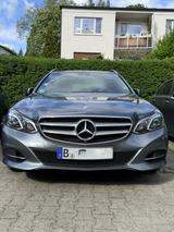 Mercedes-Benz E 250 T AVANTGARDE Autom. AVANTGARDE - Mercedes-Benz E 250: Von Privat