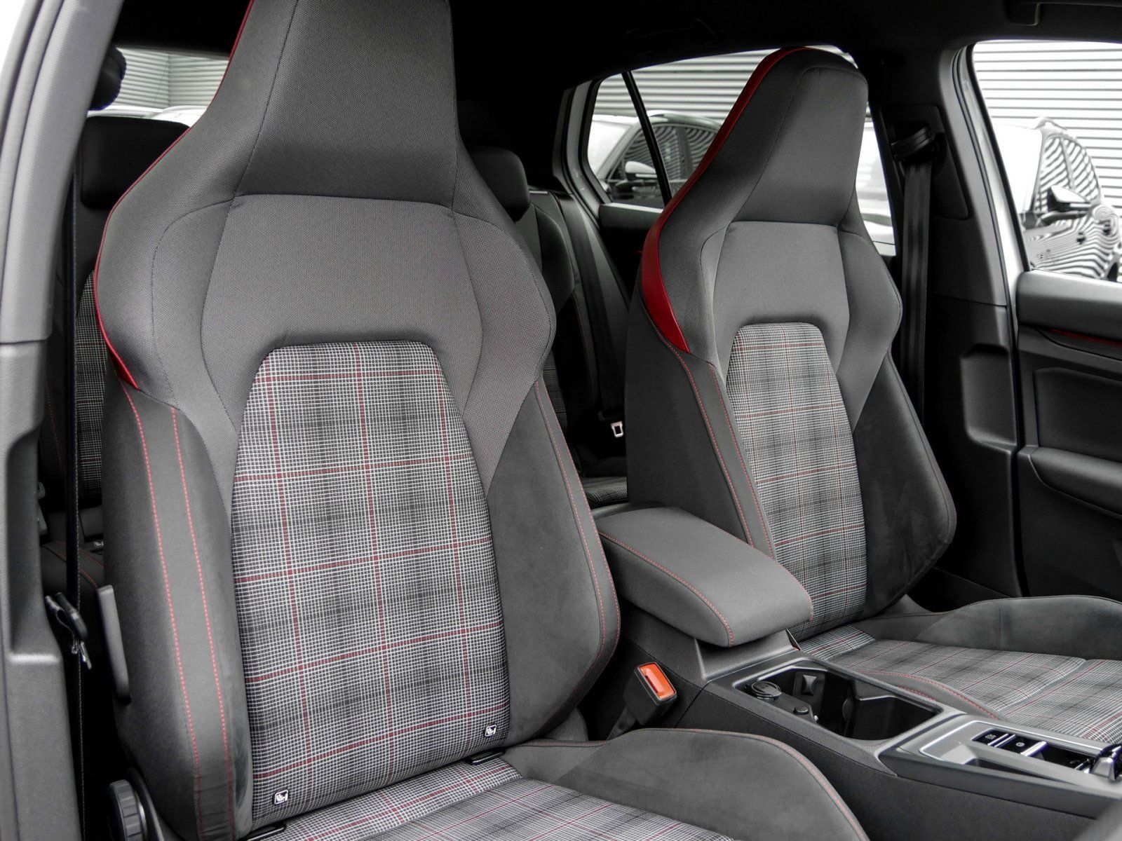 Volkswagen Golf - Bild 7
