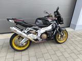 Aprilia RSV 1000 Tuono  - Aprilia RSV 1000 Tuono R