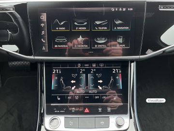 Audi A8 - 11