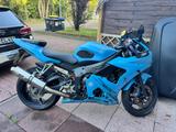 Yamaha Yzf-R6 - YAMAHA 2005 YZF R6