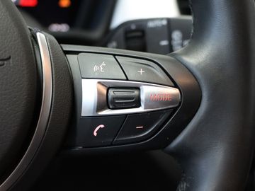 BMW X1  sDrive 18 i  AT M Sport LED Navi