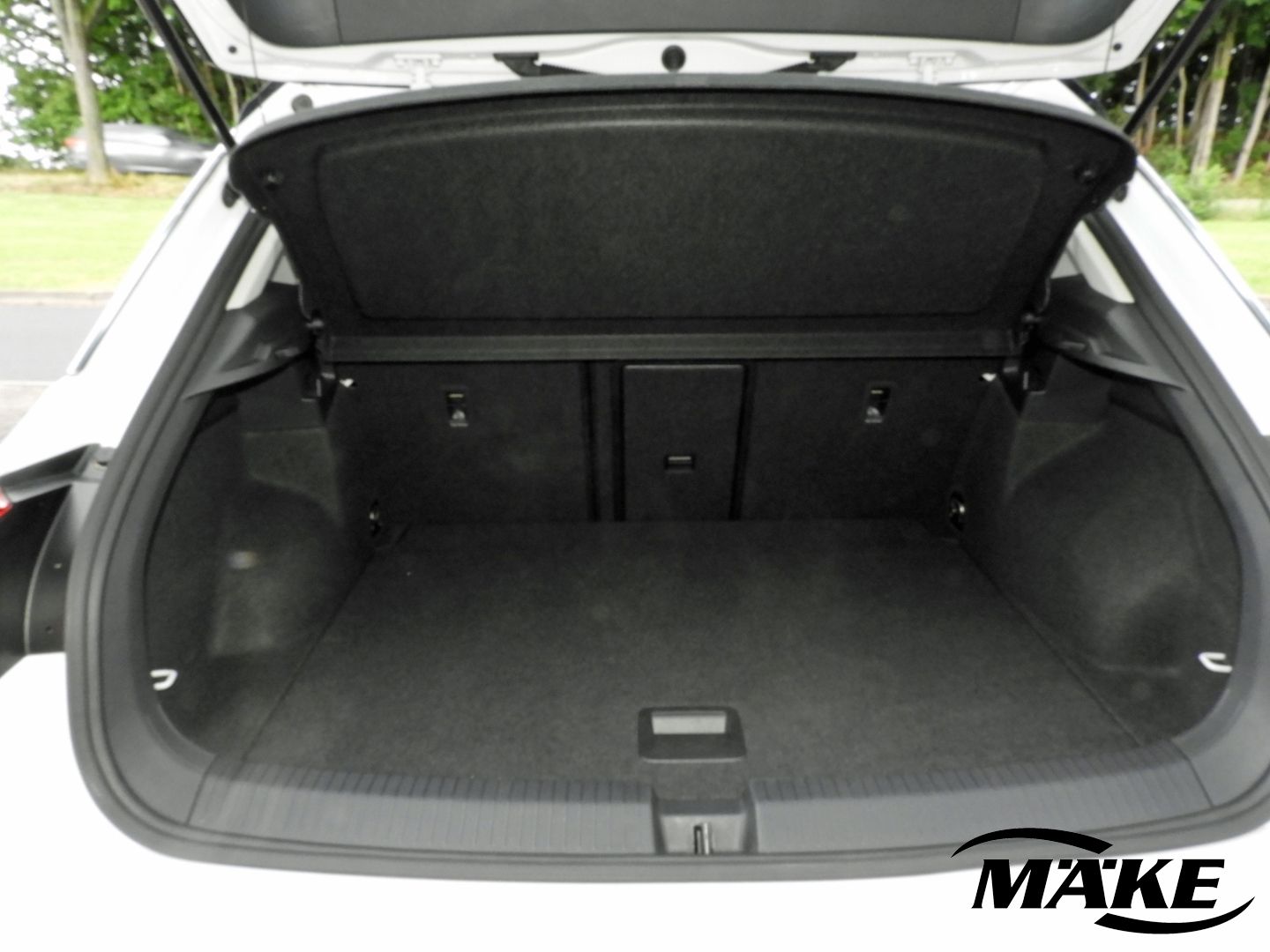 T-Roc Life 1.5 TSI DSG AHZV RFK LED ACC PLA ALU