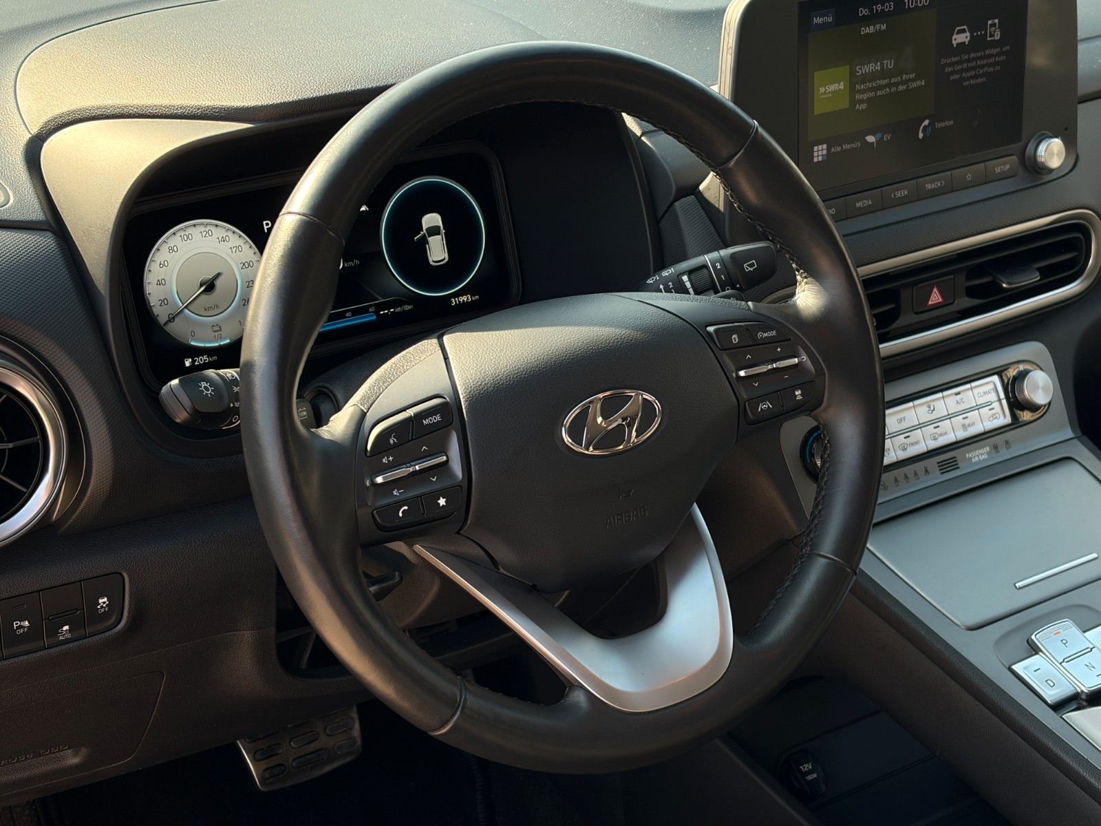 Fahrzeugabbildung Hyundai KONA E Select SHZ LHZ ACC PDC LKA Navi CarPlay