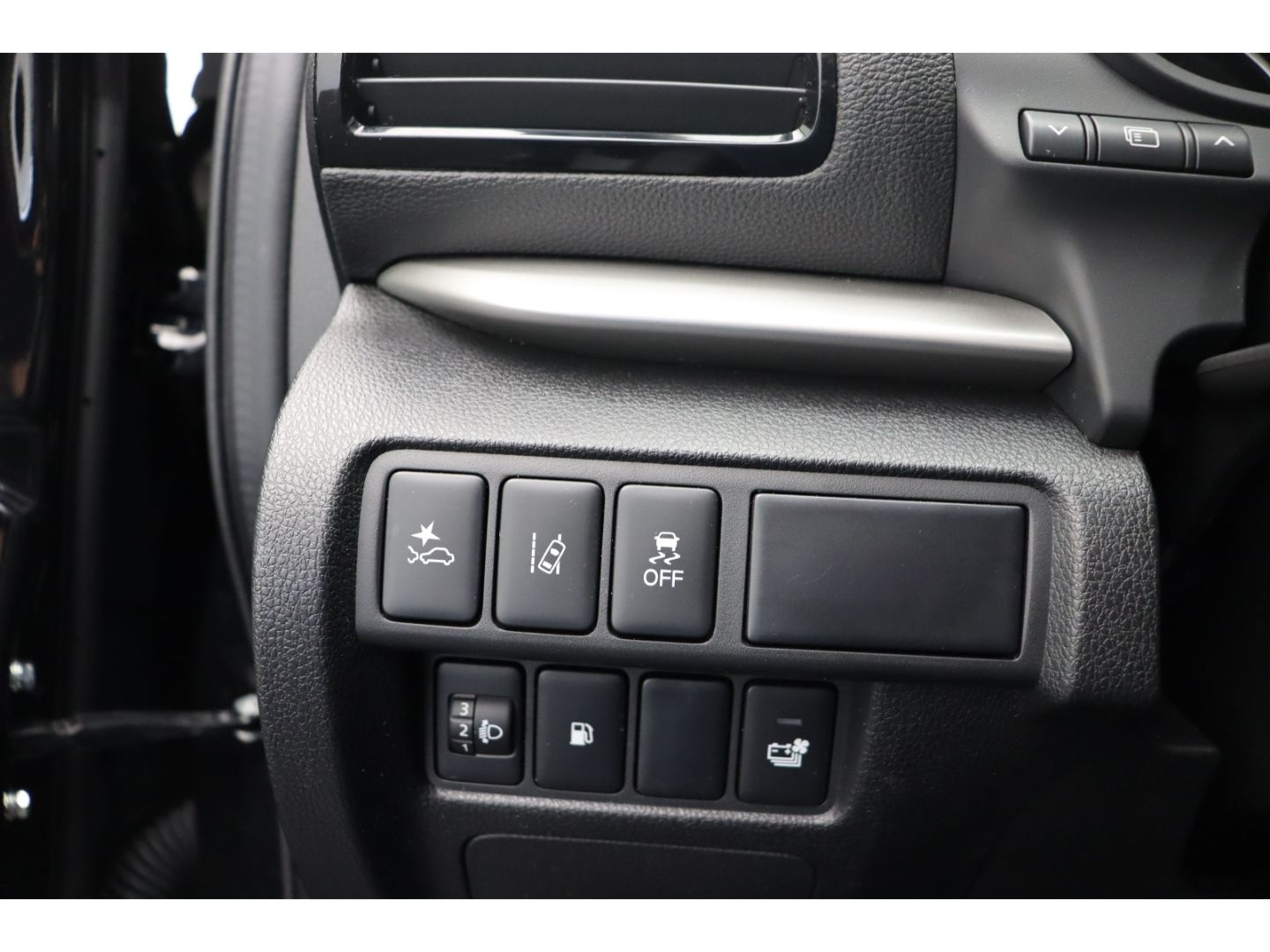 Fahrzeugabbildung Mitsubishi Eclipse Cross Basis Hybrid 4WD AHK Tempomat Kame