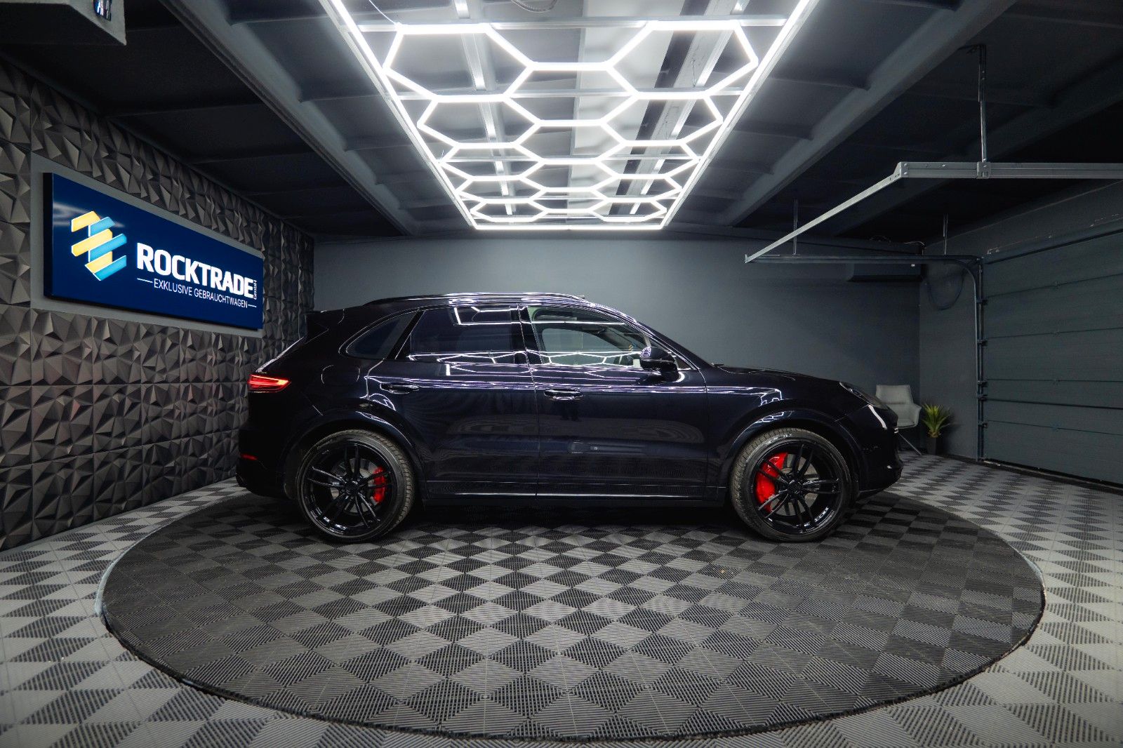 Fahrzeugabbildung Porsche Cayenne Turbo V8 Sport Chrono TECHART *ACC*PANO*