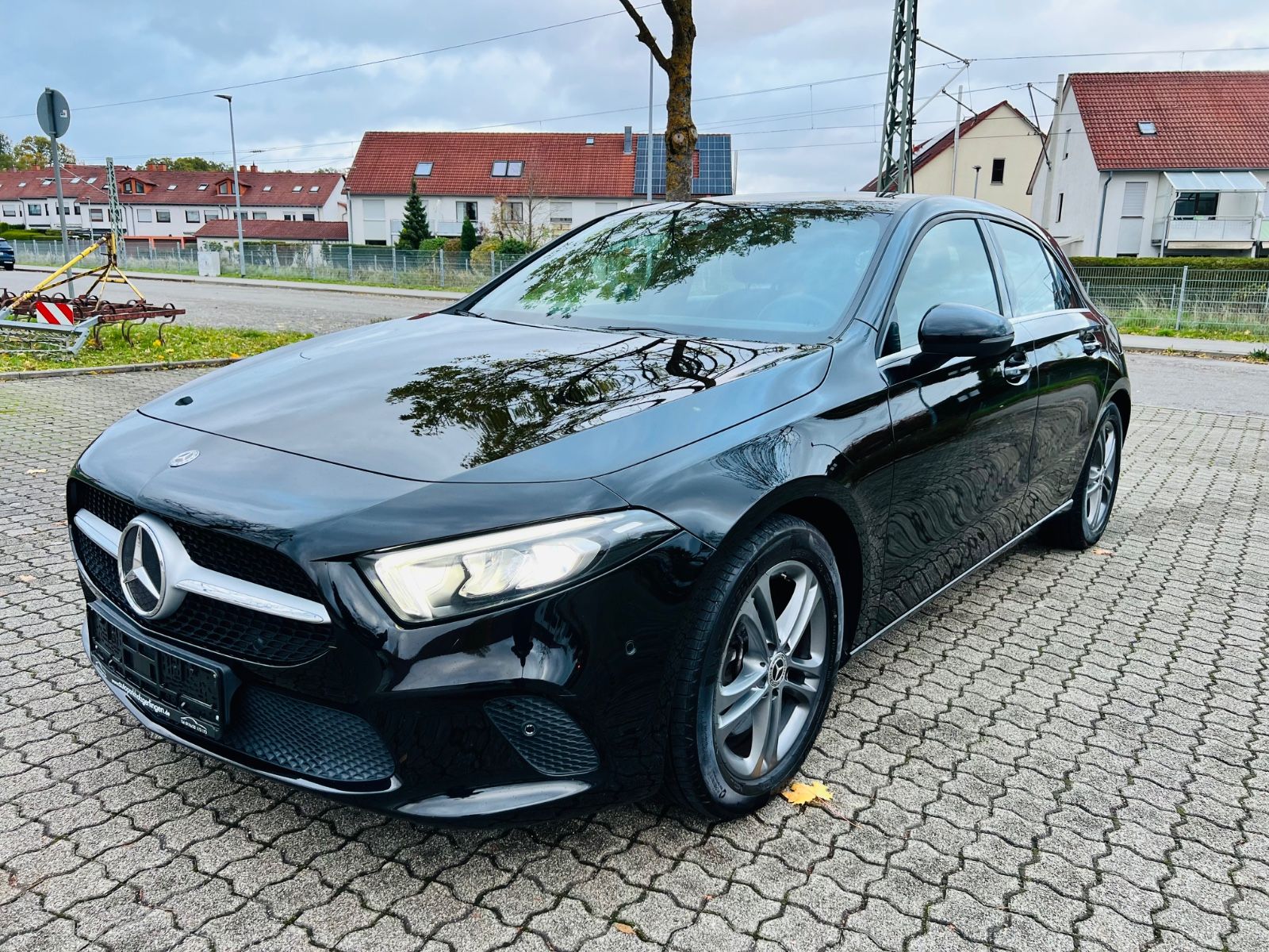 MERCEDES-BENZ A 250 4Matic*AUTOM*NAVI*2.HD*LED*MBUX*