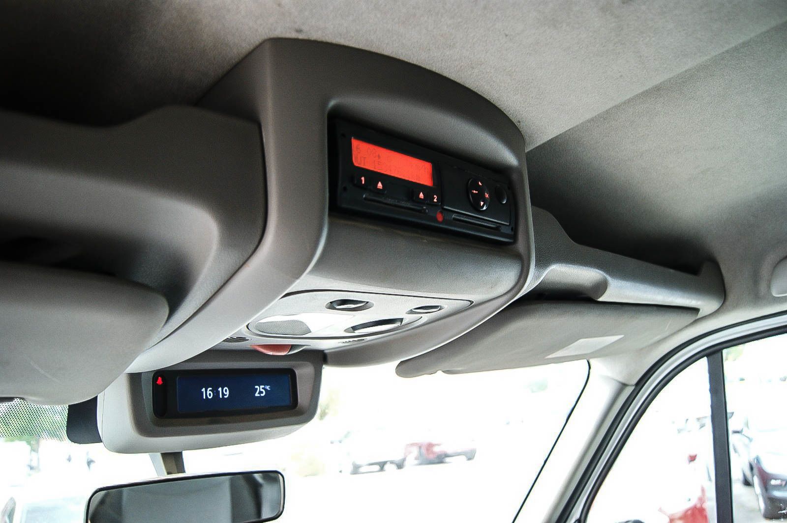 Fahrzeugabbildung Nissan NV400 Kastenwagen L4H2 4,5t COMFORT KLIMAANLAGE