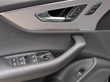 2022 AUDI Q8 — миниатюра 16