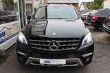 Mercedes-Benz ML 350 AMG Leder*R-Kamera*Schiebedach*Bi-Xenon - Mercedes-Benz ML 350 mit Benzin-Antrieb