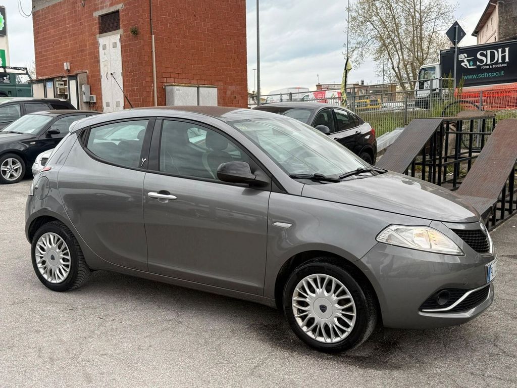 Image of Lancia Ypsilon