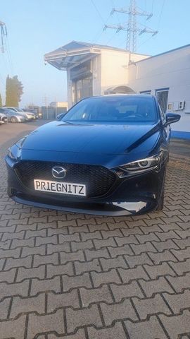 Mazda 3 2.5L e-SKYACTIV G 140ps Exclusiv Line, Bose, 3