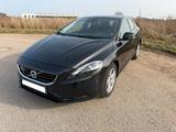 Volvo V40 D3 Momentum Business 150PS 5-Zylinder Diesel