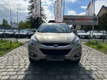 Fahrzeugabbildung Hyundai ix35 2.0 Style 2WD*Keyless*PDC*AHK*Bluetooth*